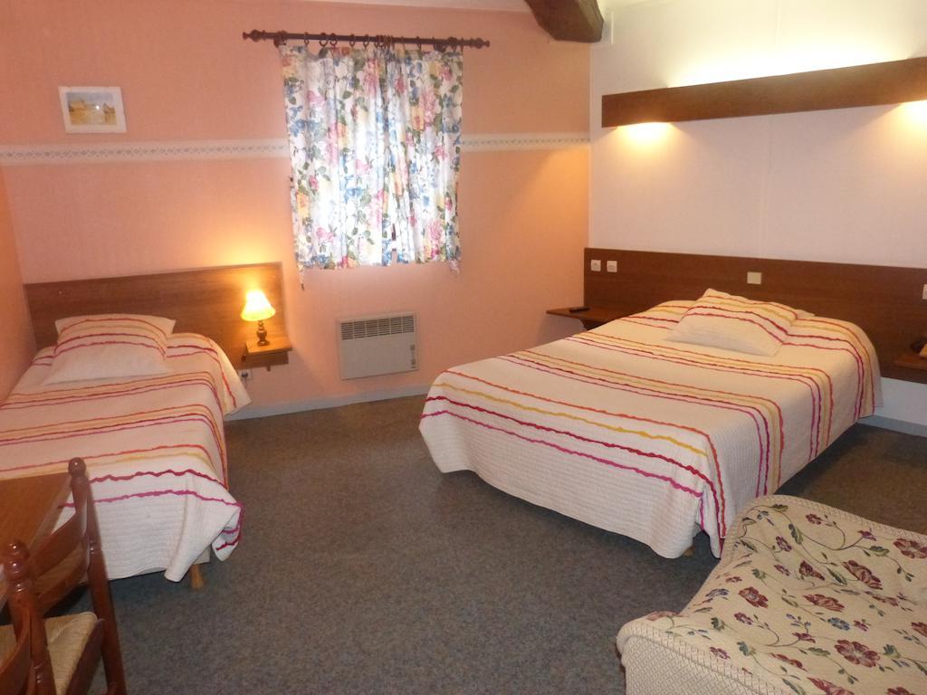 Hotel du Donjon Champlitte-et-le-Prélot Kamer foto